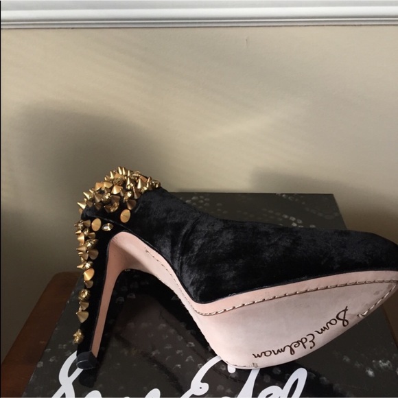 Velvet Studded Heels - Picture 2 of 5